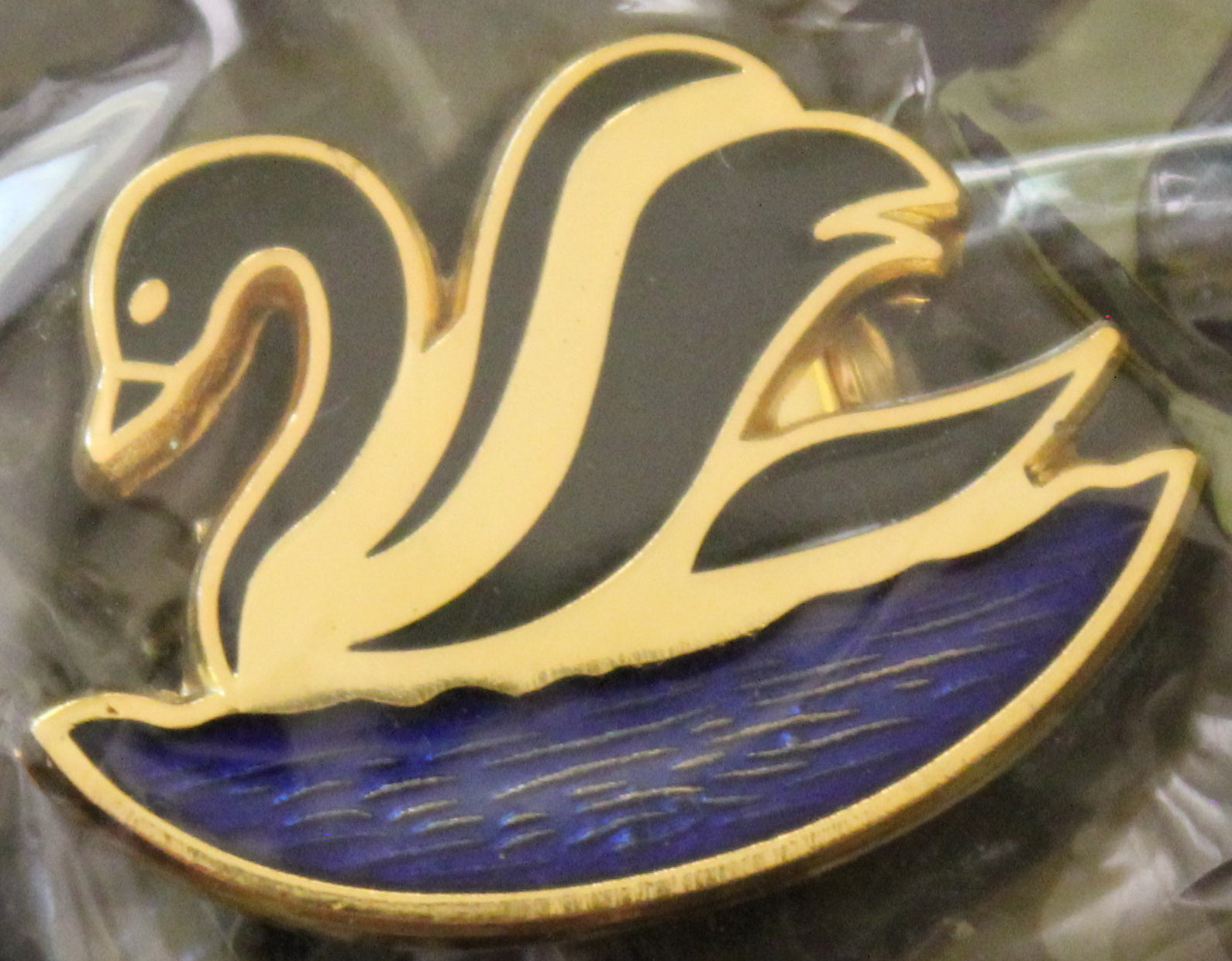 WA State Black Swan Metal badge
